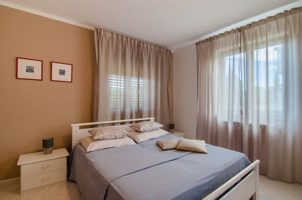 Apartments Karlo & Ivona Labin  Chambre photo